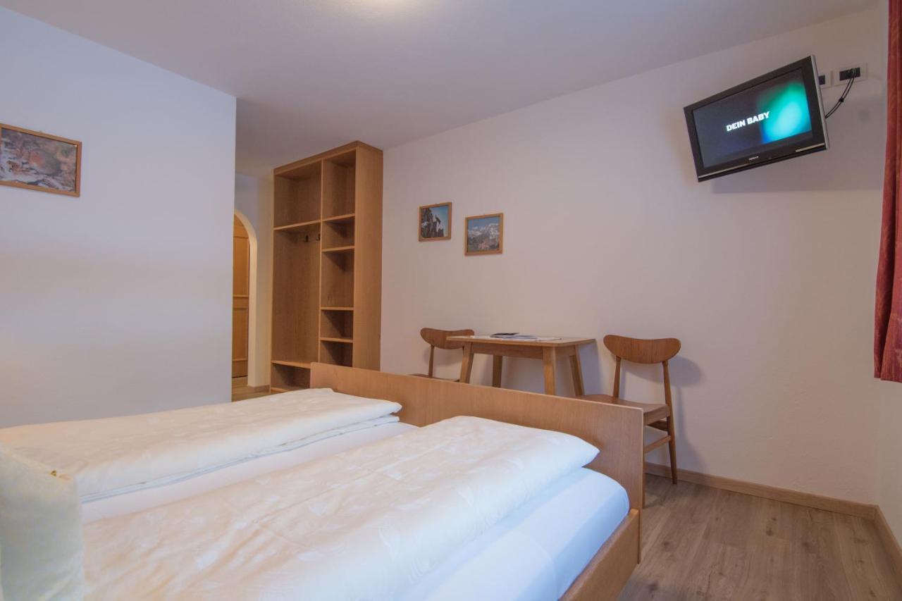 Garni La Vara Corvara In Badia Ngoại thất bức ảnh